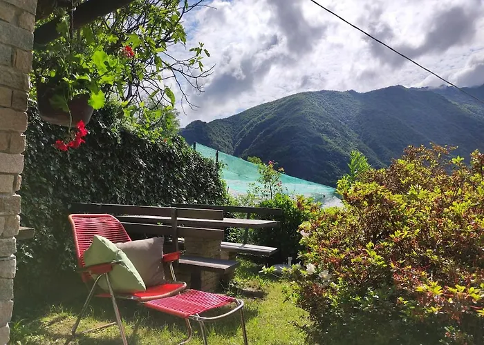 בקתה La Alpina סקופלו